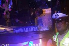 Oknum Suporter Rusak Bus di Tol Jatiwaringin