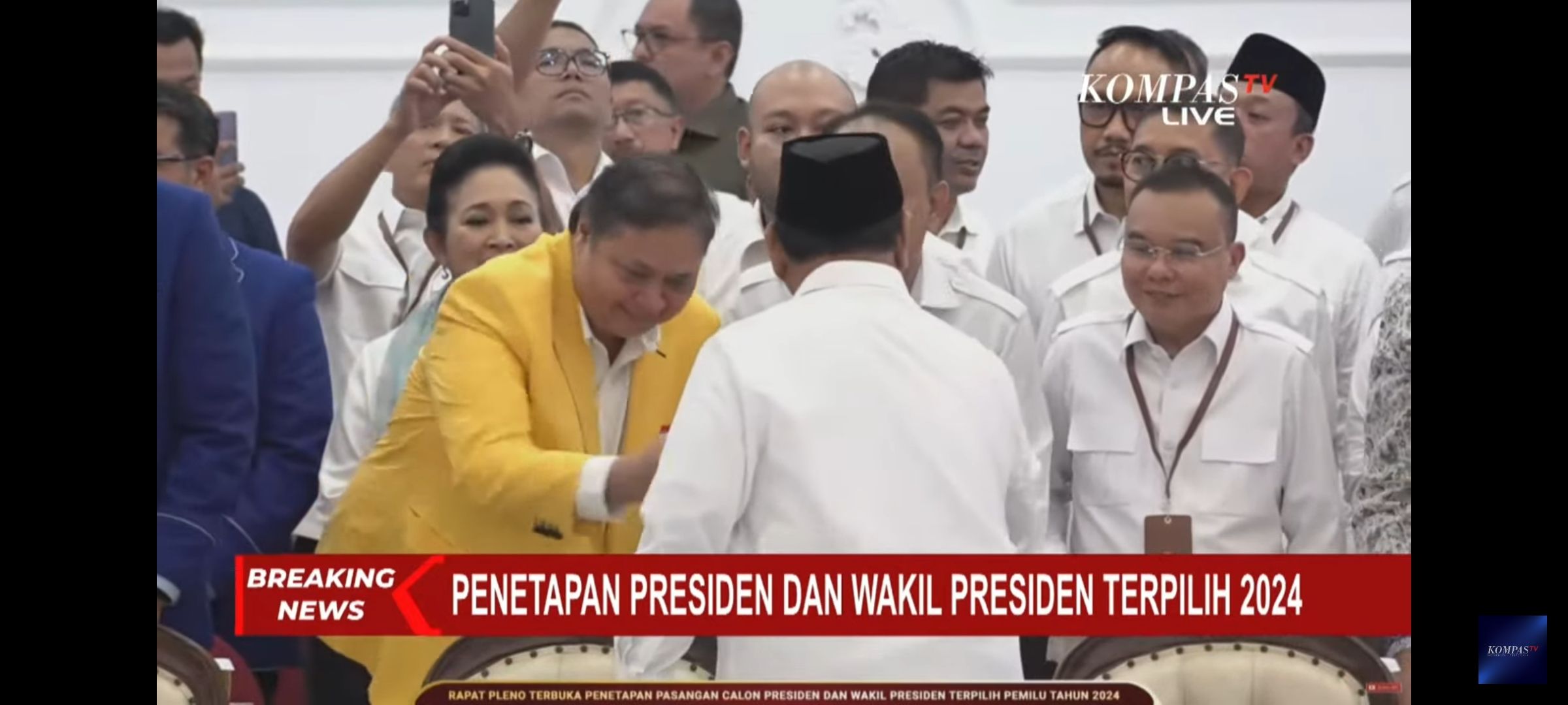 Titiek Soeharto-Didiet Hadiri Penetapan Prabowo-Gibran di KPU