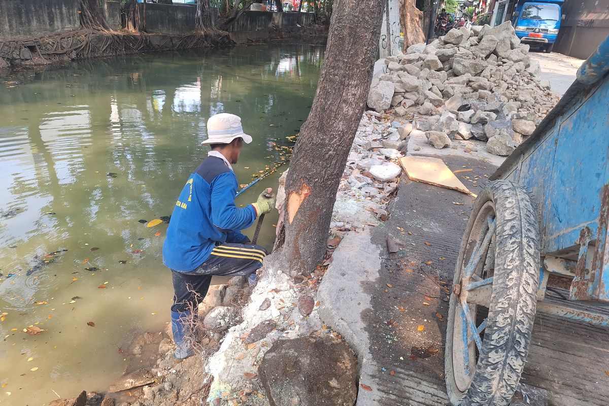 Para Orangtua Diimbau Perhatikan Anak agar Tak Nekat Berenang di Kali Mati Pademangan