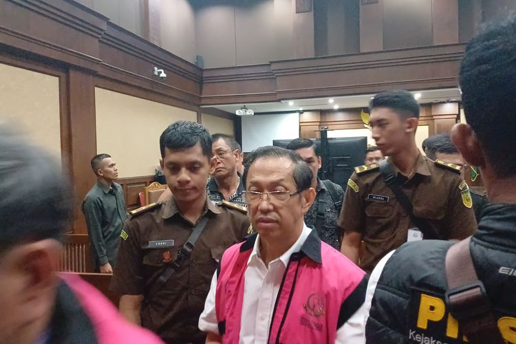 Hukuman Bos Timah Tamron Diperberat dari 8 Tahun Jadi 18 Tahun Penjara