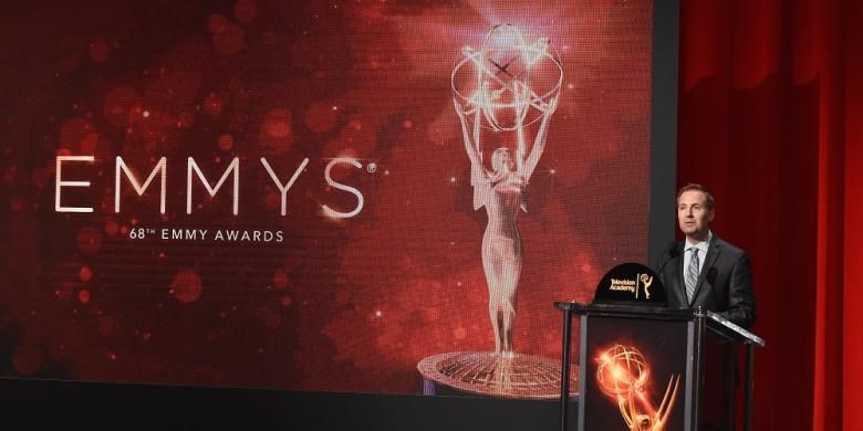 Presiden Television Academy Maury McIntyre memberi sambutan sebelum pengumuman nominasi Emmy Awards ke-68 di Saban Media Center di North Hollywood, California, Kamis (14/7/2016)