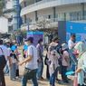 Penonton Formula E Antre Panjang demi Foto di 