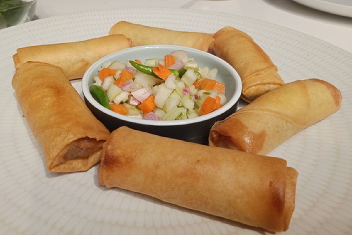 Lumpia Rendang Keju by Chef Degan Septoaji.