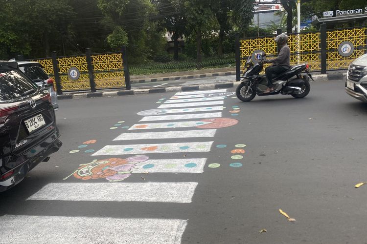 Ubah Zebra Cross Tebet Ikon Pac-Man, Warga Peduli Fasilitas Publik