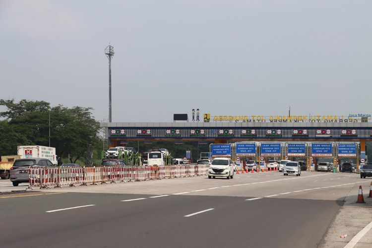 Gerbang Tol (GT) Cikampek Utama 1