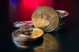 Bitcoin Anjlok di Bawah 100.000 Dollar AS untuk Pertama Kalinya dalam Empat Bulan