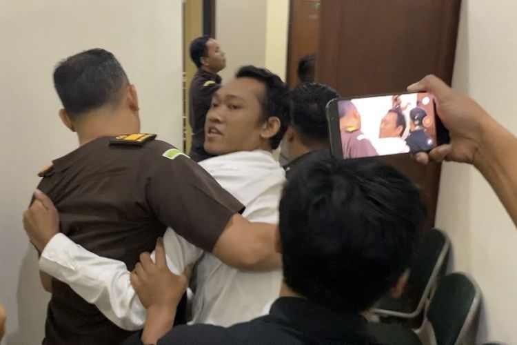 Ririn Bantah Priyo soal Mengarang 4 Pelaku Pembunuh Sekeluarga di Indramayu, Sebut Rekannya Ditekan Polisi