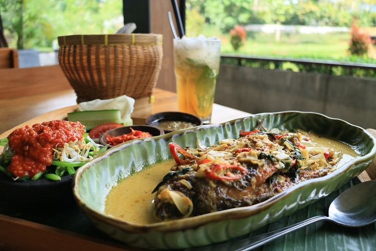 Guramai Nyat-nyat dalah satu hidangan di Bebek Timbungan Restaurant