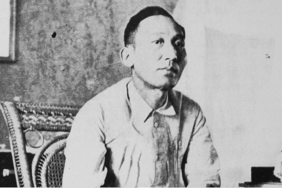 Apolinario Mabini adalah perdana menteri pertama Filipina.