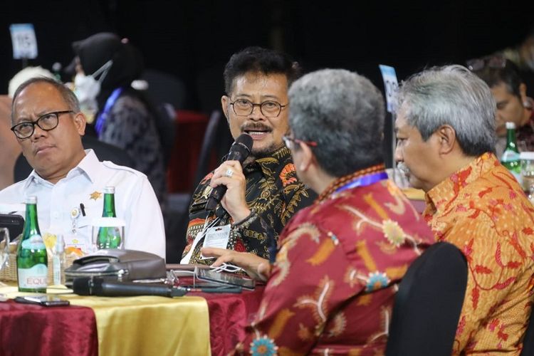 Anggota Komisi IV DPR RI Suardi Duka dan Dwita Ria Gunadi turut hadir dalam rapat kerja bersama Menteri Pertanian (Mentan) Syahrul Yasin Limpo (SYL), di Jakarta, Kamis (8/9/2022). 