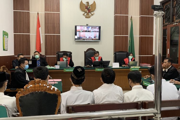 Pengacara Admin Utama Siwalan Party Protes Kliennya Divonis Lebih Berat: Tidak Adil!