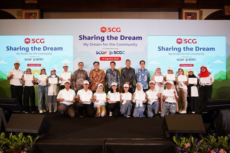 SCG Kembali Selenggarakan Program Sharing the Dream, Genap 10 Tahun Berikan Lebih dari 3.570 Beasiswa, di Hotel Bidakara, Jakarta, Rabu (10/8/2022.