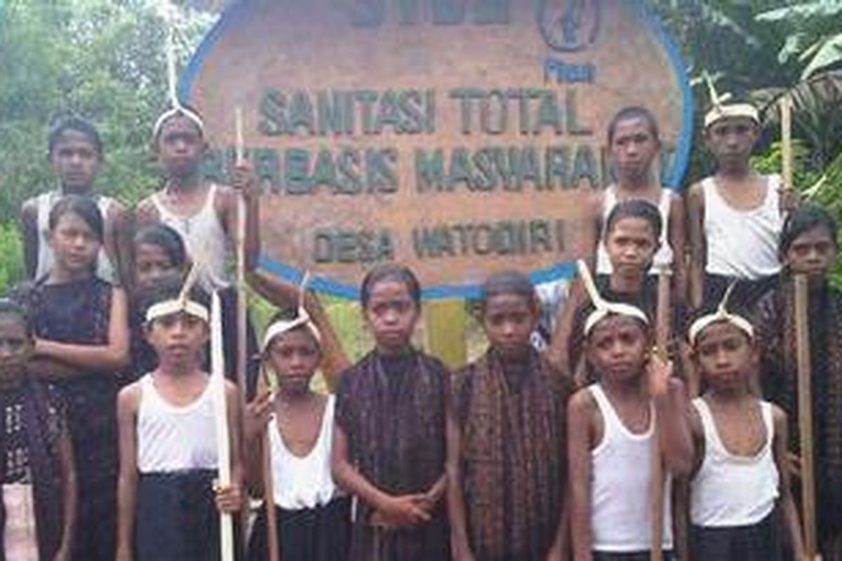 Program Sanitasi Total Berbasis Masyarakat (STBM)  di Desa Watodiri, Ile Ape, Lembata, Nusatenggara Timur.