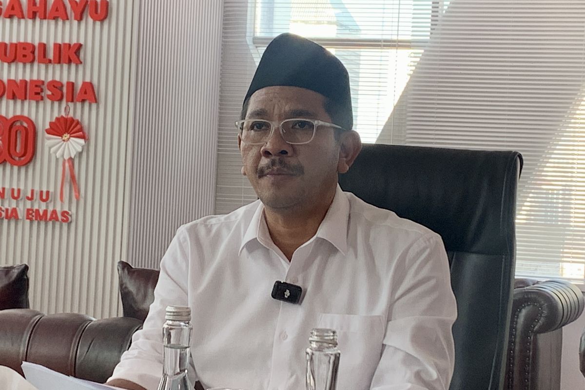 Direktur Jenderal Bimbingan Masyarakat Islam Kemenag, Abu Rokhmad saat ditemui di Kantor Kemenag, Thamrin, Jakarta Pusat, Jumat (22/8/2025).