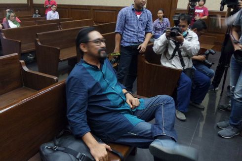Choel Mallarangeng Dituntut Lima Tahun Penjara