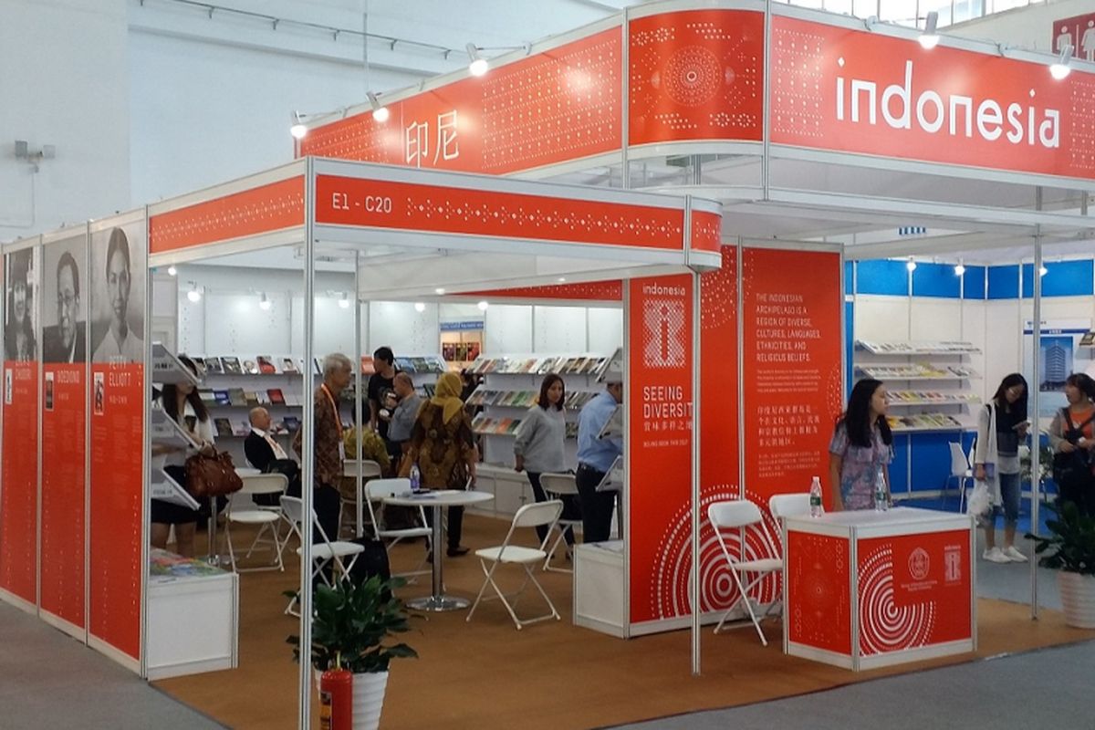 Stan Indonesia yang memamerkan bermacam-macam buku pada acara Beijing International Book Fair 2017 pada Rabu (23/8/2017) di China International Exhibition Center, Beijing, China.