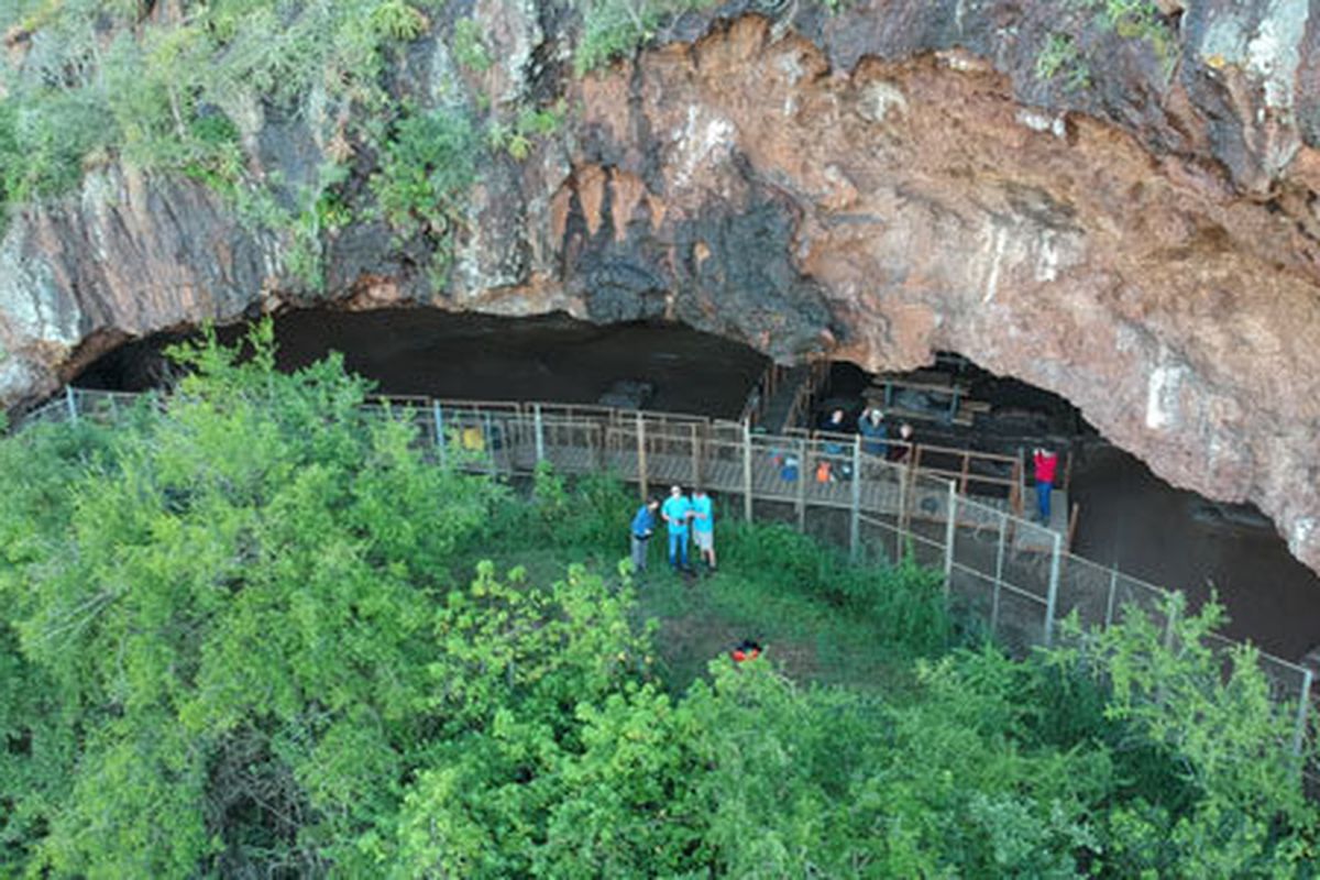 Gua Border terletak di tebing antara eSwatini (Swaziland) dan KwaZulu-Natal di Afrika Selatan.