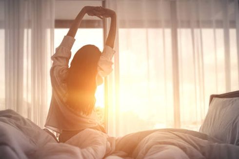 7 Cara agar Tidak Lemas saat Bangun Tidur, Termasuk Berolahraga