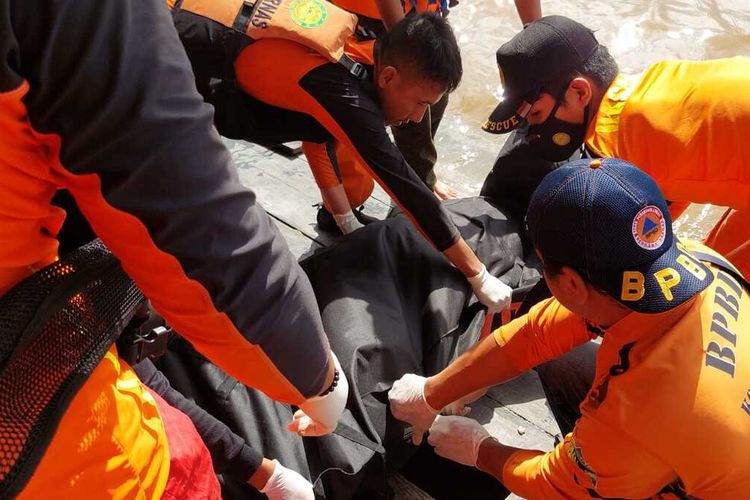 Tim SAR temukan pelajar SD yang tenggelam di Sungai Mahakam Samarinda dalam kondisi meninggal dunia