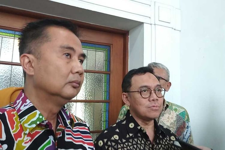 Pj Gubernur Jabar, Belum Machmudin dan Direktur Pencegahan dan Pengendalian Penyakit Menular Kementerian Kesehatan Imran Pambudi di Gedung Sate, Kota Bandung, Jawa Barat, Senin (25/3/2024).
