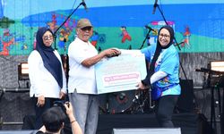 Pertamina Salurkan Bantuan untukUrban Farming dan Pengelolaan Sampah Senilai Rp 6,5 Miliar