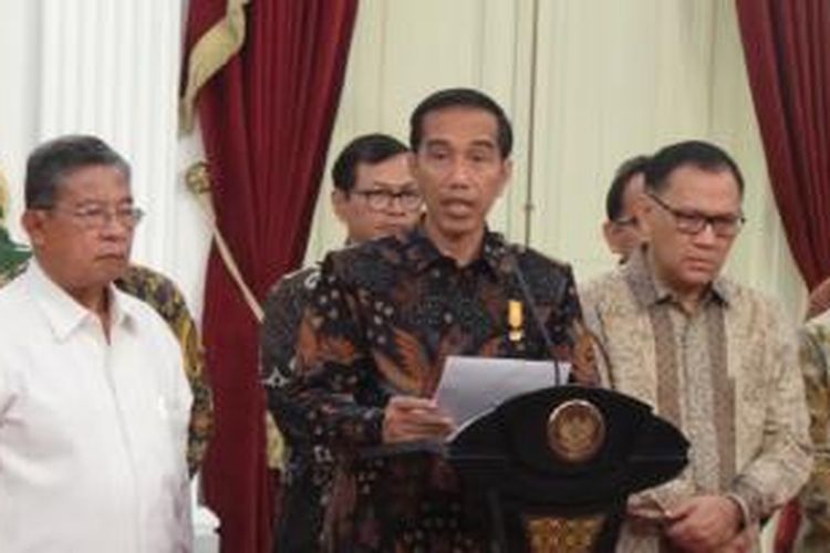 Presiden Joko Widodo saat menyampaikan paket kebijakan ekonomi, di Istana Merdeka, Jakarta, Rabu (9/9/2015).