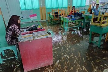 Mengolah Nilai Siswa, Tantangan Guru di Balik E-Rapor