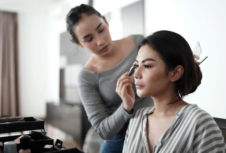 Seberapa Sering Harus Mencuci Kuas Makeup?