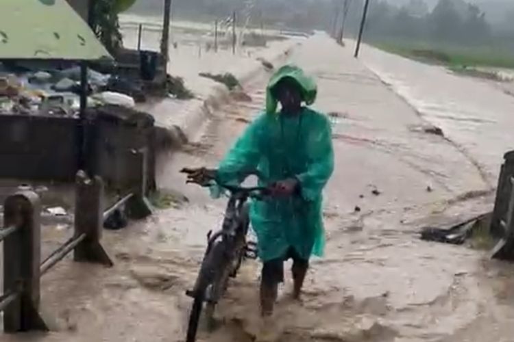 Sungai Plumbon Meluap, 80 KK di Mangunharjo dan Mangkang Kulon Semarang Terdampak Banjir