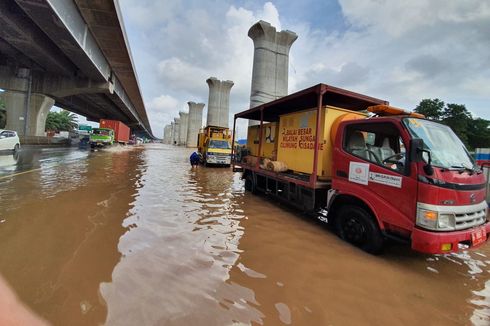 Masih Ada Genangan, Contraflow Diberlakukan di Tol Jakarta-Cikampek 