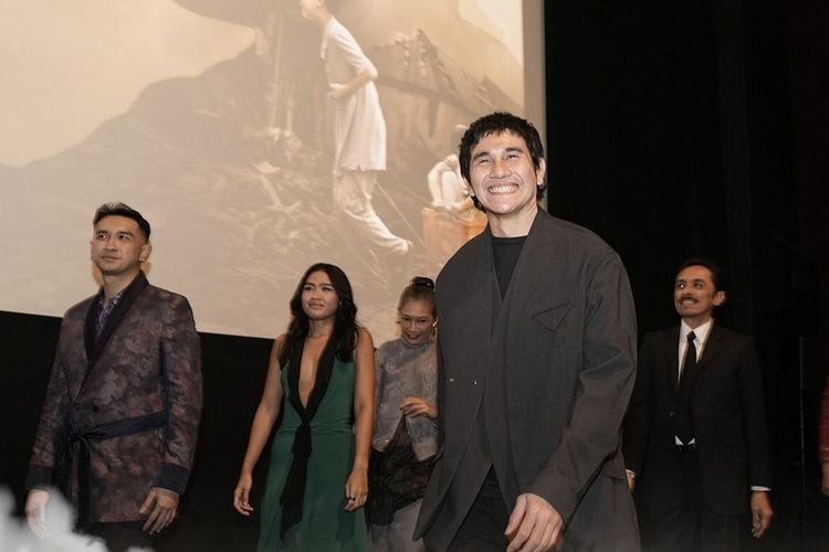 Vino G Bastian Ingin Ajak Anak Nonton Film Tanah Runtuh