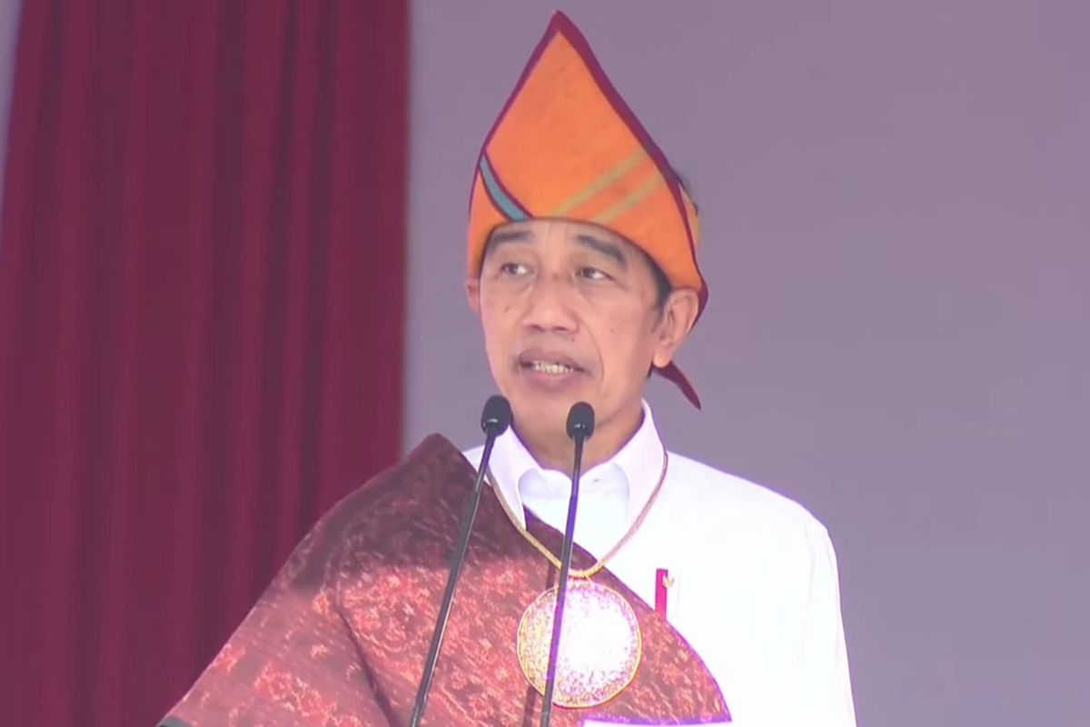 Foto: Presiden Joko Widodo saat memberikan sambutan memperingati Hari Lahir Pancasila pada Rabu 1 Juni 2022 di Lapangan Pancasila Ende.