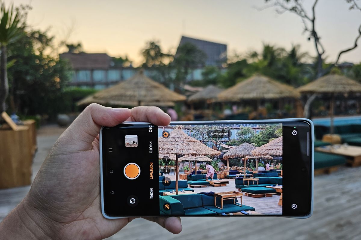 Oppo Find X6 Pro punya mode teleportrait. Dengan ini, pengguna bisa mengambil gambar bokeh dengan metode perbesaran 1x, 2x, dan 3x.