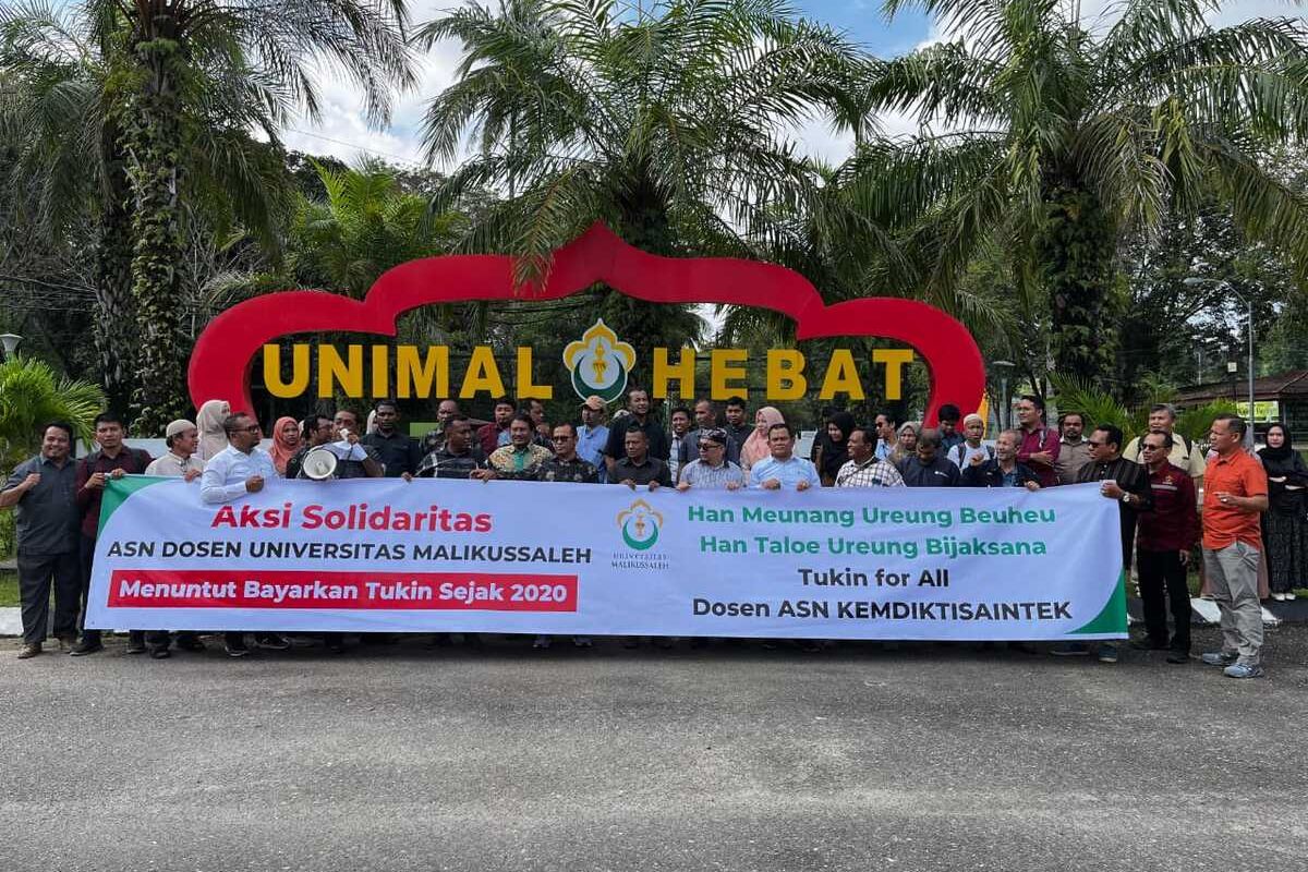 Puluhan Dosen Unimal Aceh Demonstrasi Tuntut Pencairan Tukin