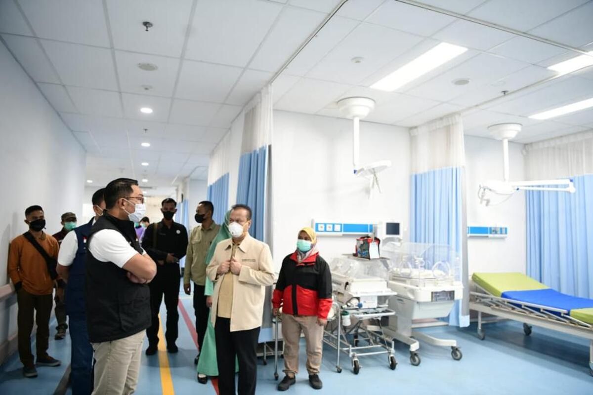 Gubernur Jawa Barat Ridwan Kamil saat meninjau penanganan Covid-19 di Rumah Sakit Hasan Sadikin (RSHS), Kota Bandung beberapa waktu lalu.