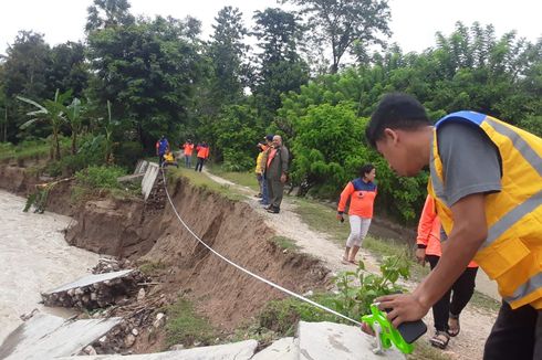 Hujan Deras Guyur Kabupaten Kupang, Tembok Penahan Tanggul Jebol