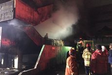 Kebakaran Gedung Blok C Pasar Minggu Padam, Dipastikan Tak Ada Korban
