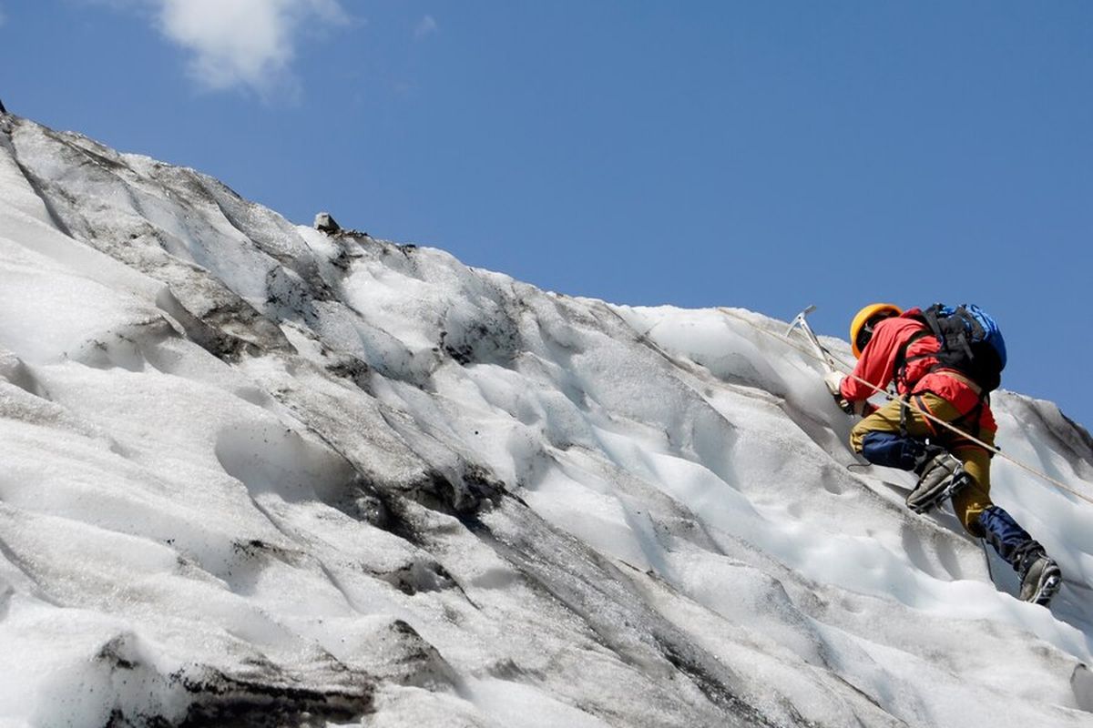Pendaki Austria Divonis Percobaan 5 Bulan Atas Kematian Pacar di Gunung
