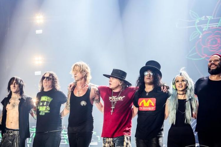 Guns N Roses gelar tur reuni di Houston, AS, 5 Agustus 2016.