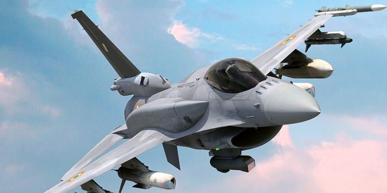 Varian F-16V dengan conformal fuel tank (CFT/tanki bahan bakar tambahan) di punggung pesawat.