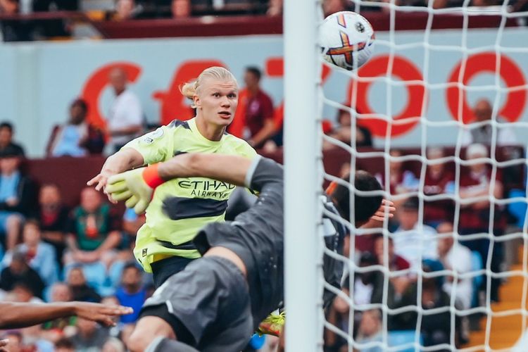 Striker Manchester City, Erling Haaland, mencetak gol ke gawang Aston Villa di Villa Park Stadium, Sabtu (3/9/2022) atau Kamis dini hari WIB.