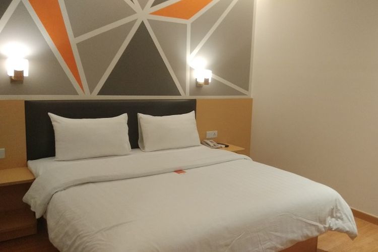 Salah satu kamar hotel di hotel 7 Days Premium Jatinegara, Jakarta.