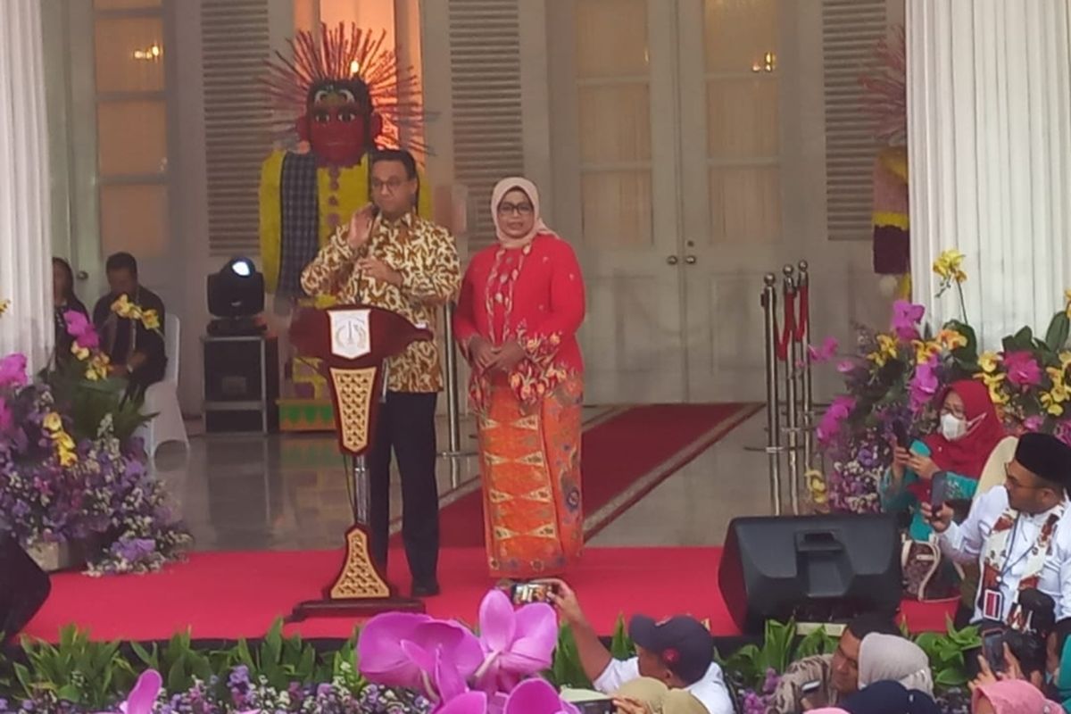 Gubernur DKI Jakarta Anies Baswedan saat mengikuti perpisahan dengan aparatur sipil negara (ASN) Pemerintah Provinsi (Pemprov) DKI Jakarta di Pendopo Balai Kota DKI Jakarta, Jakarta Pusat, Jumat (14/10/2022) sore.