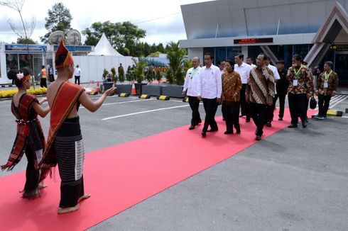 Saat Jokowi Resmikan Bandara Silangit dengan Bahasa Batak Toba...