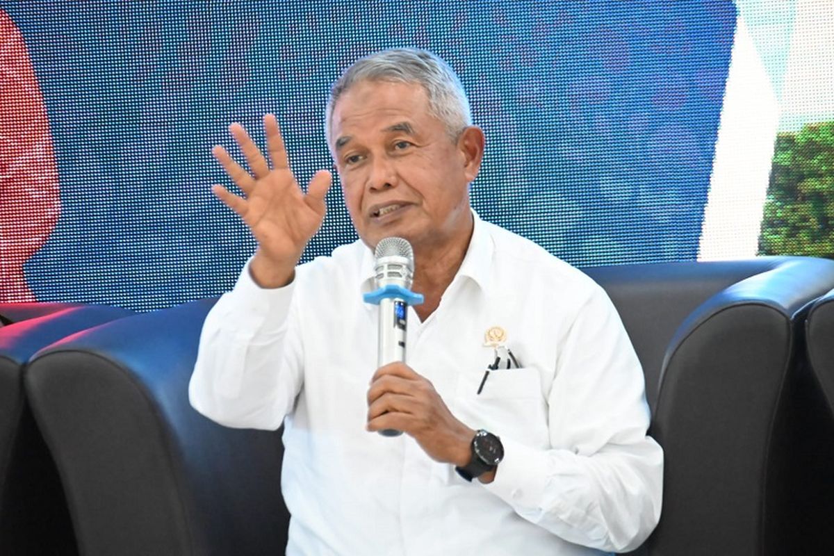 Ketua Tim Kunjungan Reses Komisi X DPR RI Djohar Arifin akan mengkaji dan mempertimbangkan sejumlah aspirasi yang didapat dari kunjungan ke Salatiga