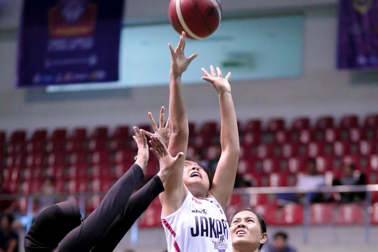 Klub basket putri Tanago Friesian Jakarta mneraih capaian kemenangan ketiga pada Pramusim Srikandi Cup 2020 usai menundukkan Sahabat Semarang dengan angka 75-52.