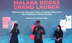 Hadiri Peluncuran Buku Ferry Irwandi, Deddy Corbuzier Soroti Pentingnya Literasi