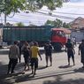 Demo Kebijakan ODOL, Sopir Truk di Buleleng Blokade Terminal Kargo: Harusnya Pabrik Juga Ditindak, Jangan Sopir Saja