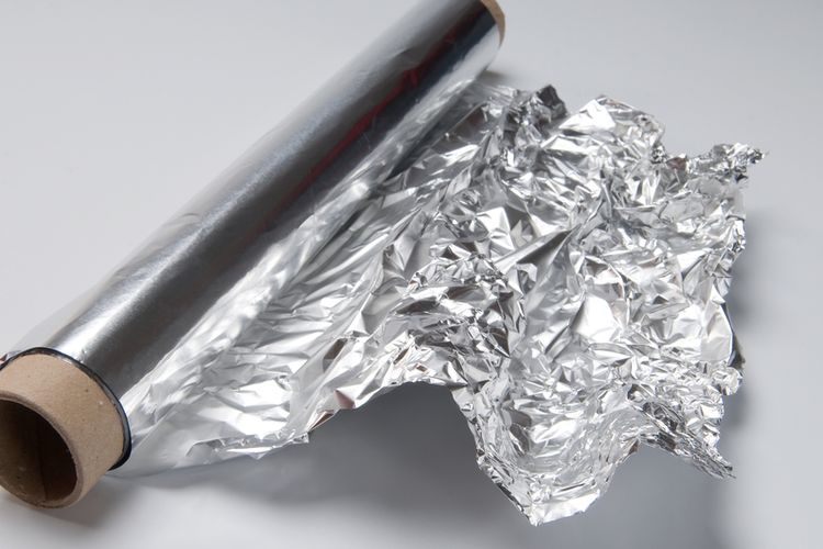 Ilustrasi aluminium foil. 