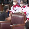 Momen Bharada E Berlutut dan Sungkem ke Orangtua Brigadir J
